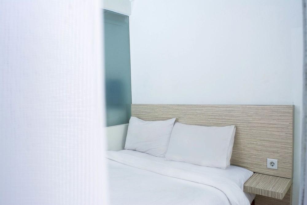 מלון ג'קרטה Titanium Express Homtel מראה חיצוני תמונה