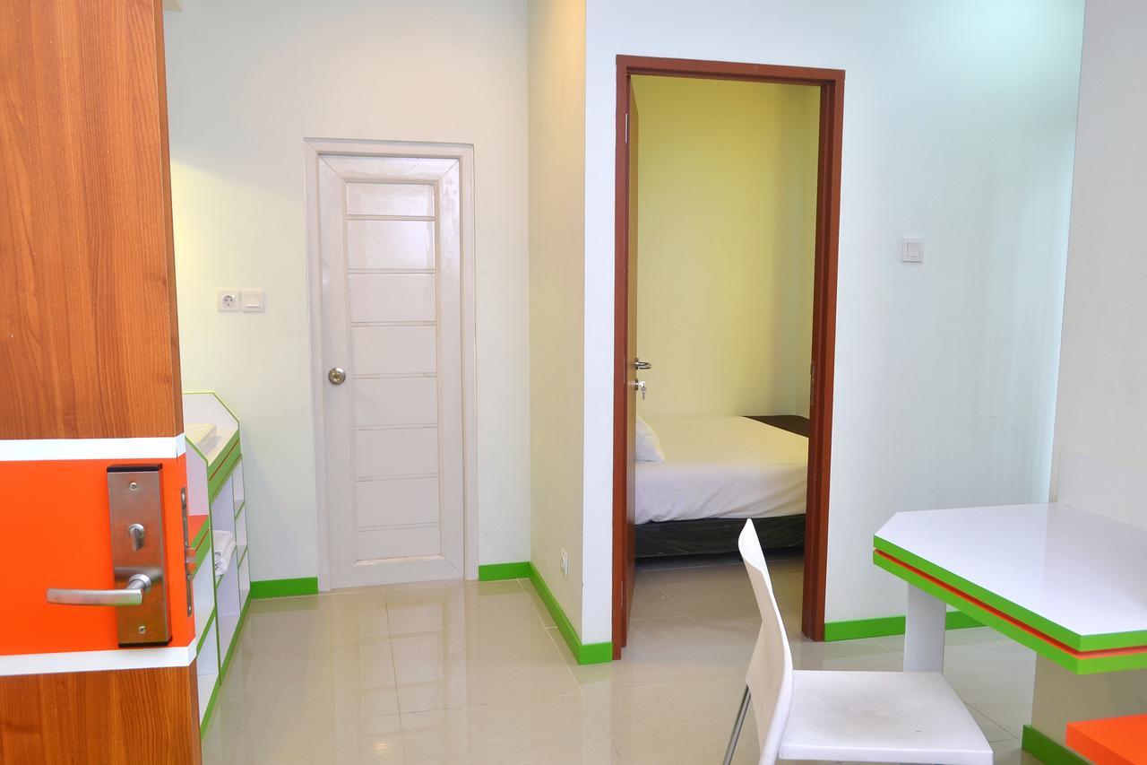 מלון ג'קרטה Titanium Express Homtel מראה חיצוני תמונה
